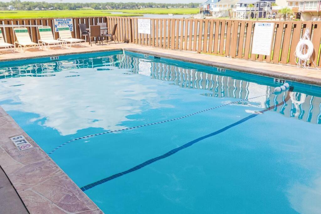 Right Across Beach Pool View Private Balcony By Zen Living Short Term Rental Myrtle Beach Eksteriør bilde